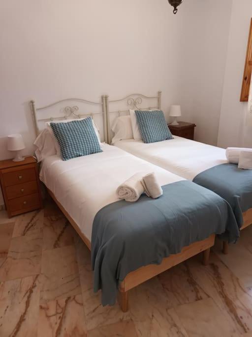 Apartamento Puerta Real Севилья Экстерьер фото