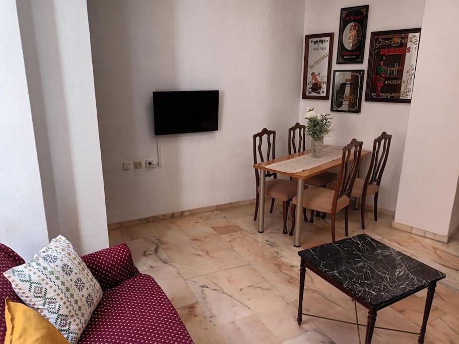 Apartamento Puerta Real Севилья Экстерьер фото