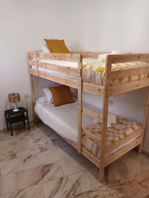 Apartamento Puerta Real Севилья Экстерьер фото